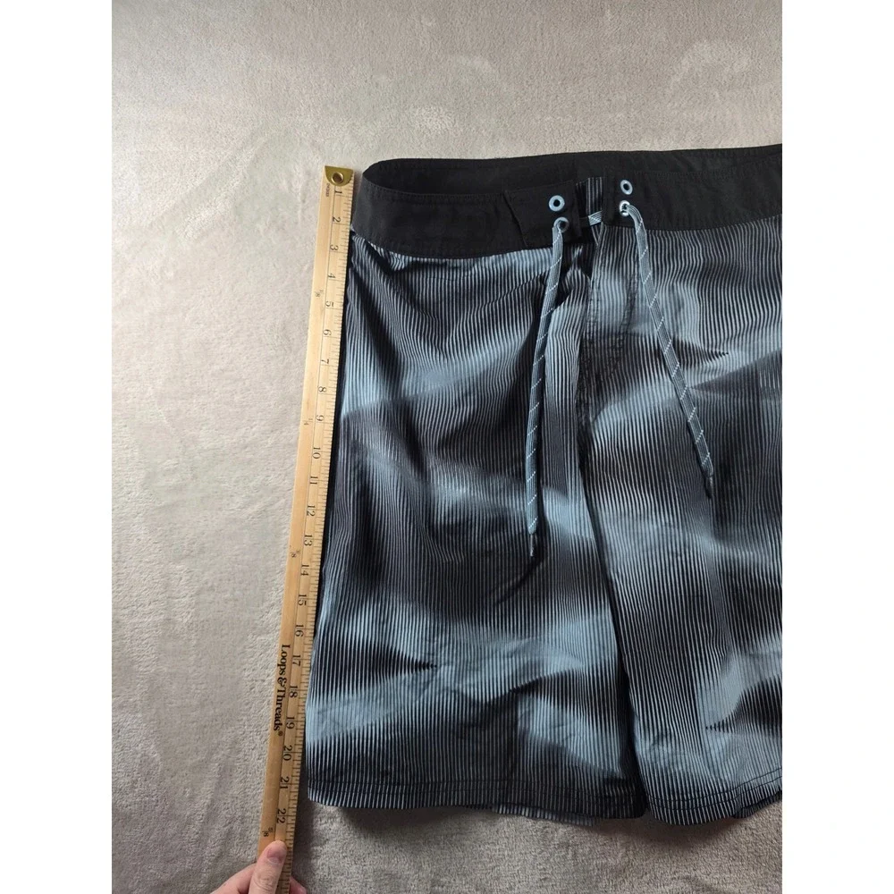 Nike Board Shorts Mens 34 Swim Trunks Stretch Beach‎ Casual Athletic Swim Trunks